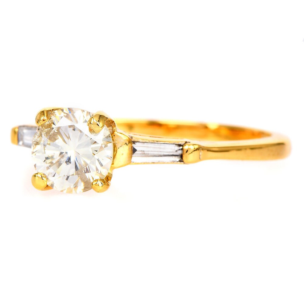 Estate 0.93ct Solitaire Style Diamond Engagement Ring in 14K Yellow Gold