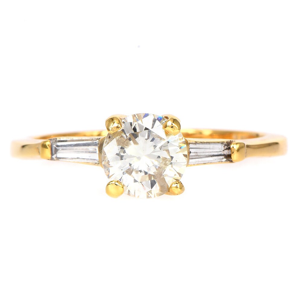 Estate 0.93ct Solitaire Style Diamond Engagement Ring in 14K Yellow Gold