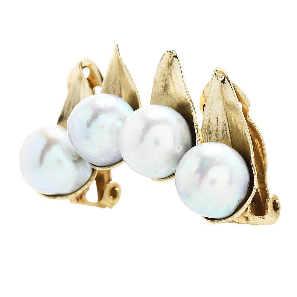 Double Pearl Leaf Style Clip-on Earrings in 14K White Gold