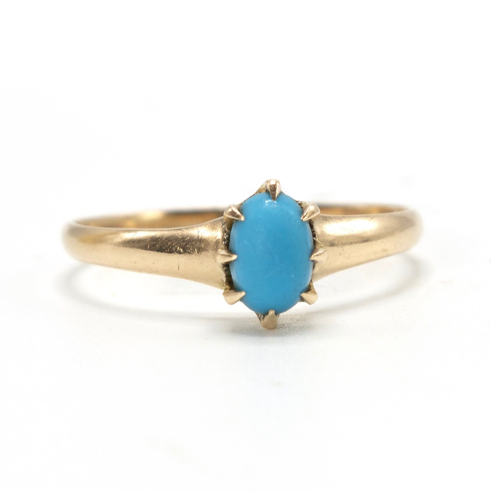 Victorian Oval Turquoise Solitaire Ring in Yellow Gold