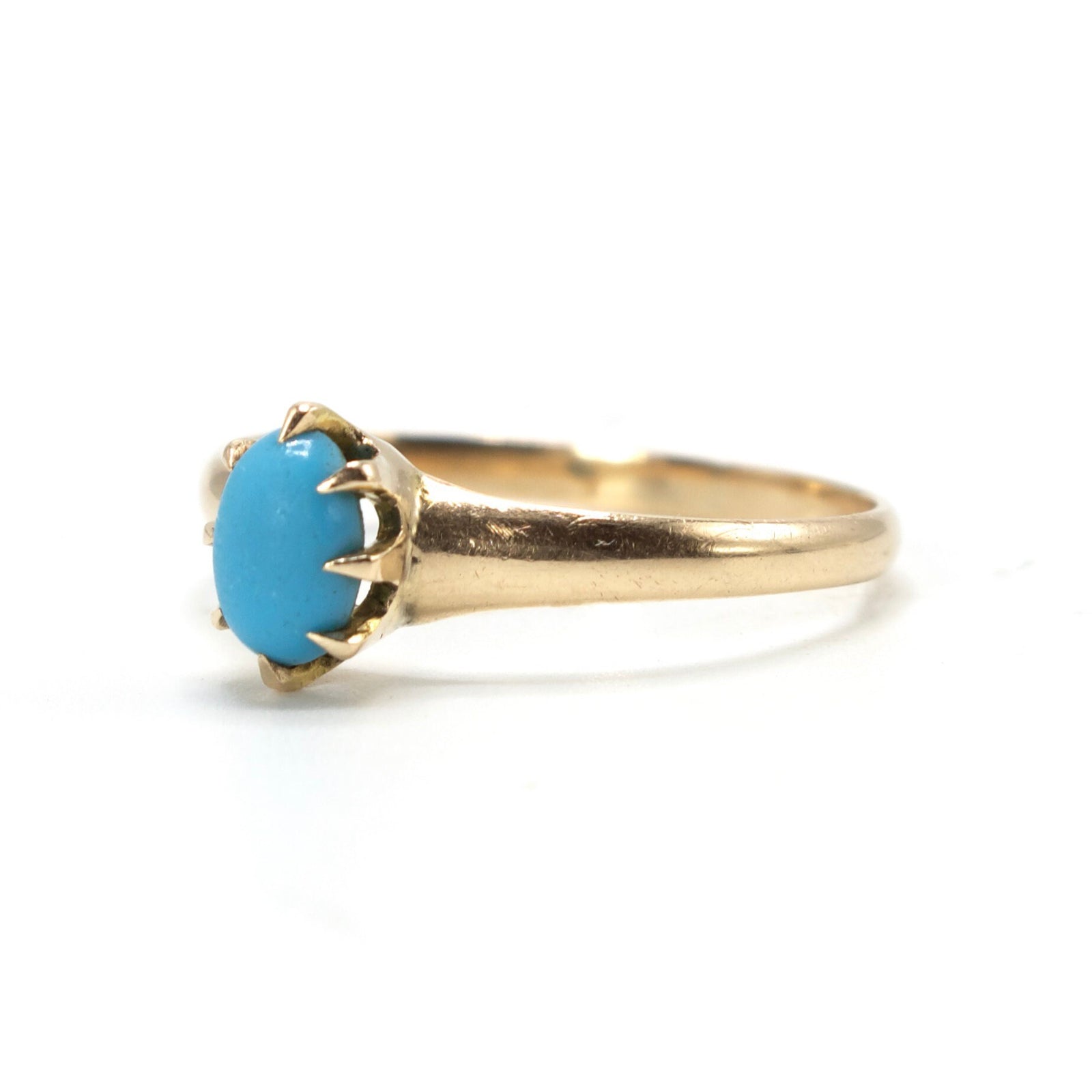 Victorian Oval Turquoise Solitaire Ring in Yellow Gold