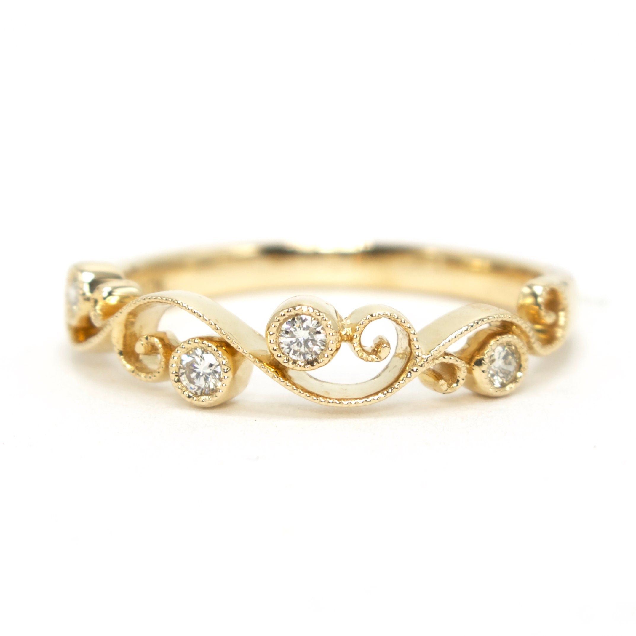 Nature Inspired Vine Motif Wedding Band in Yellow Gold with Diamonds