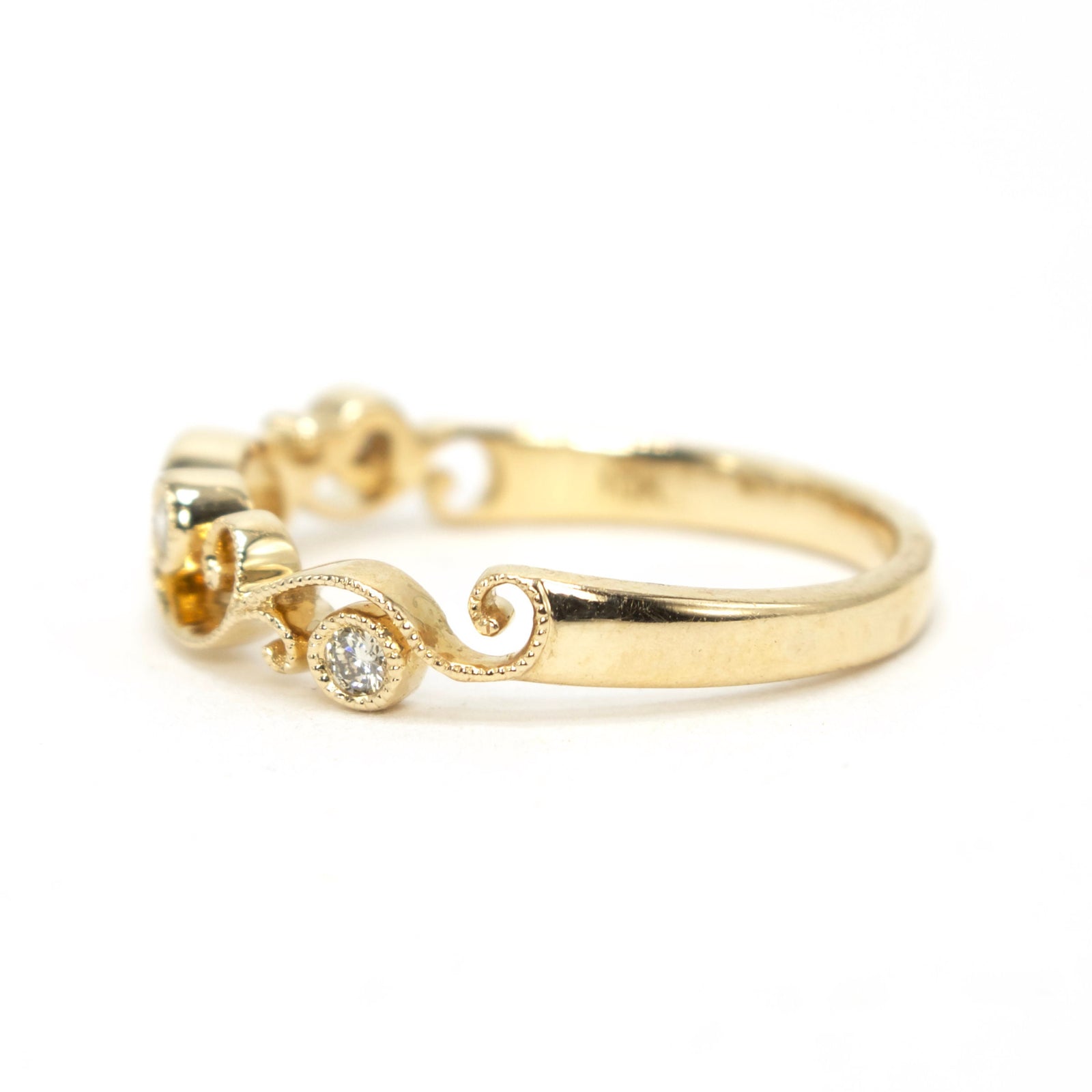 Nature Inspired Vine Motif Wedding Band in Yellow Gold with Diamonds