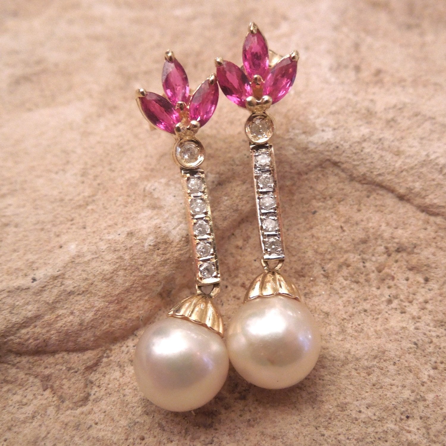 Pearl Earrings in 14K Yellow Gold with Diamond and Ruby