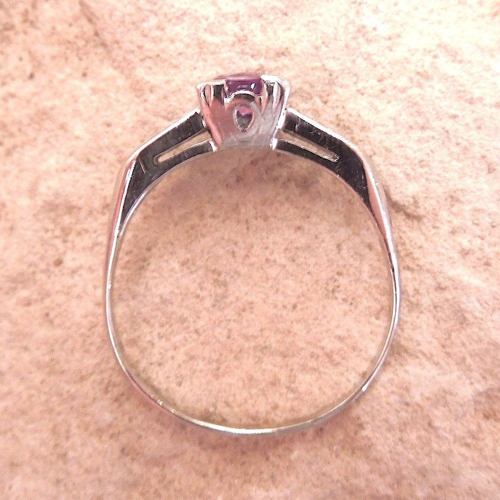 Purplish Pink Sapphire in Platinum Mounting with Diamonds