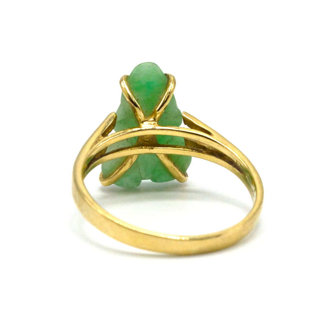 Vintage 18K Yellow Gold Carved Jade Frog Ring