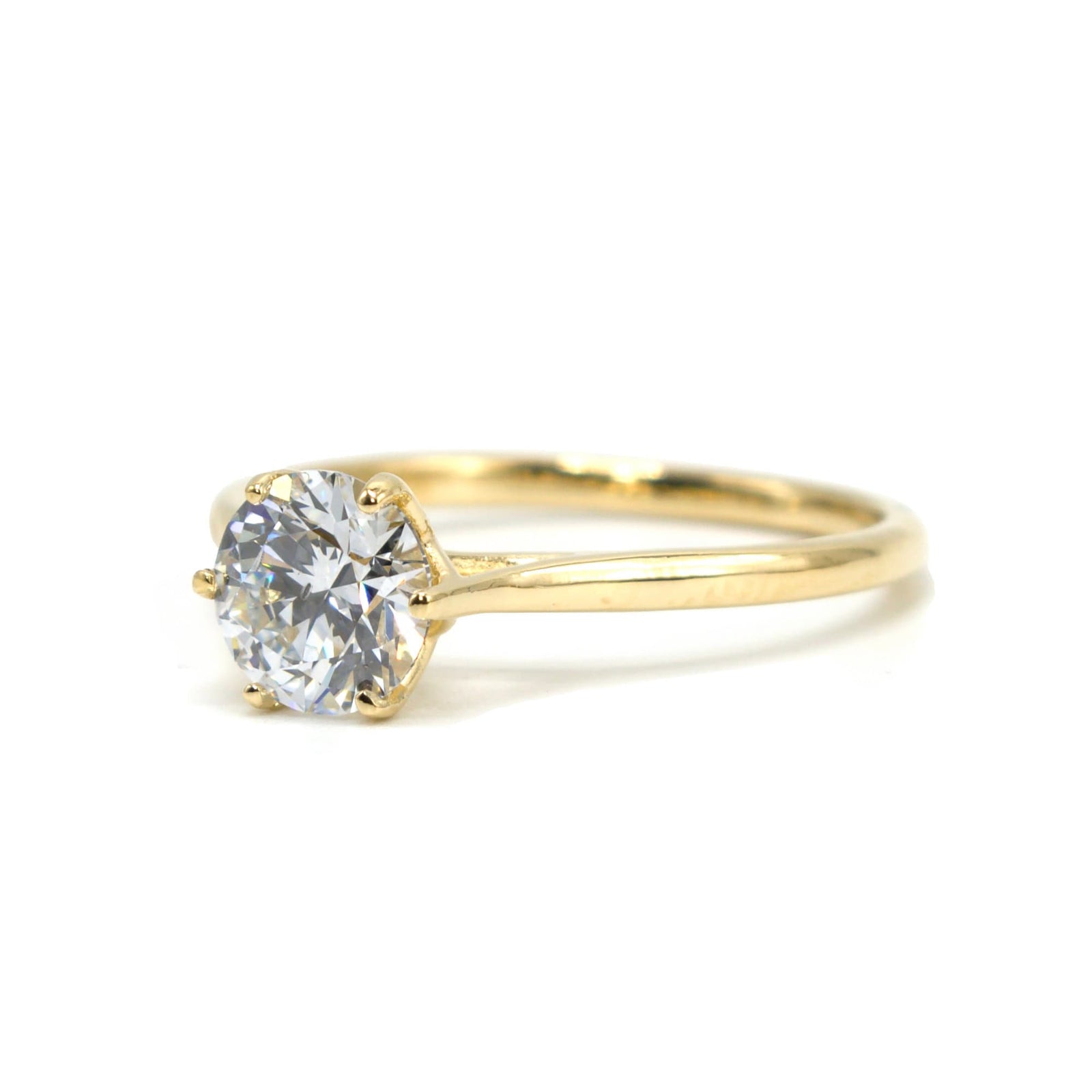 1.06 Carat Lab Grown Round Diamond Solitaire in 18K Yellow Gold Tulip Setting