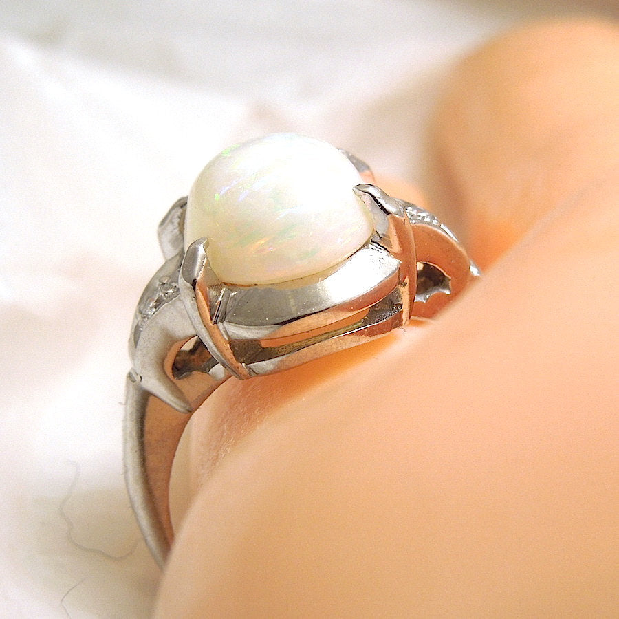 Vintage Oval Opal Ring in White Gold with Diamonds