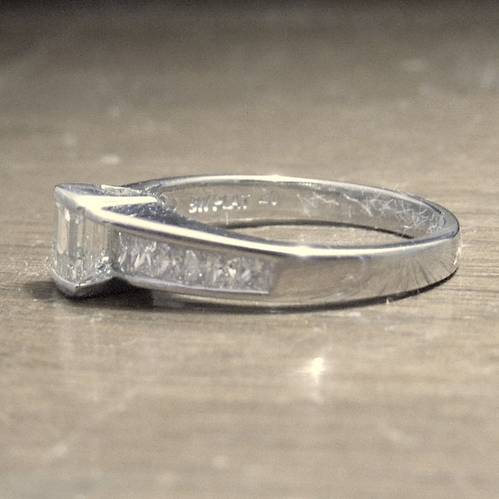 Vintage 1980s Emerald and Princess Cut Diamond Ring in Platinum