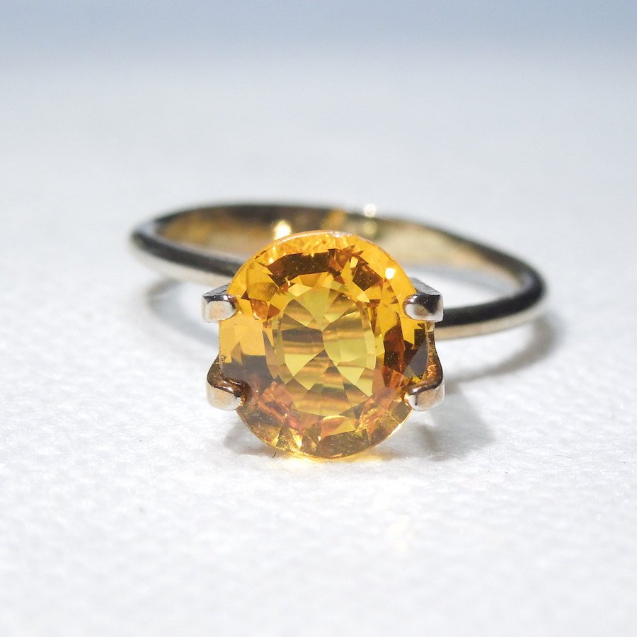 2.38 ct Vivid Orange Oval Cut Sapphire